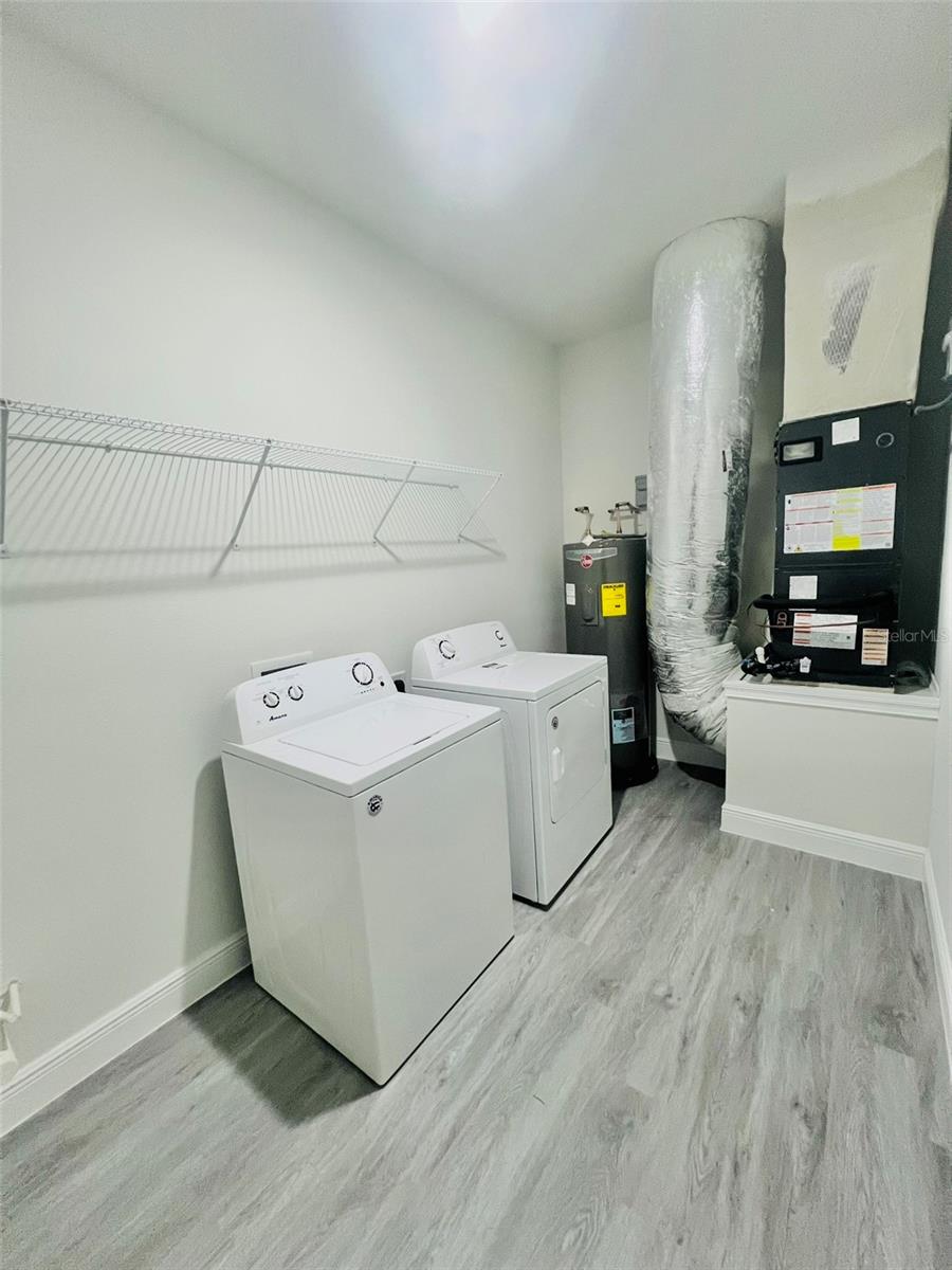 SILVER SPRINGS SHORES - Residential Lease