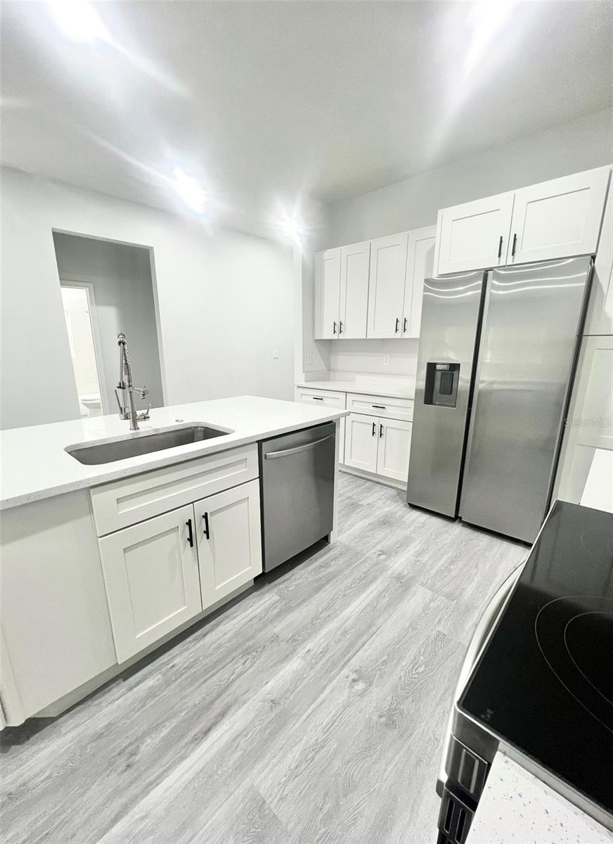 SILVER SPRINGS SHORES - Residential Lease