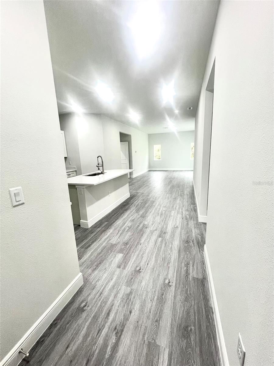 SILVER SPRINGS SHORES - Residential Lease