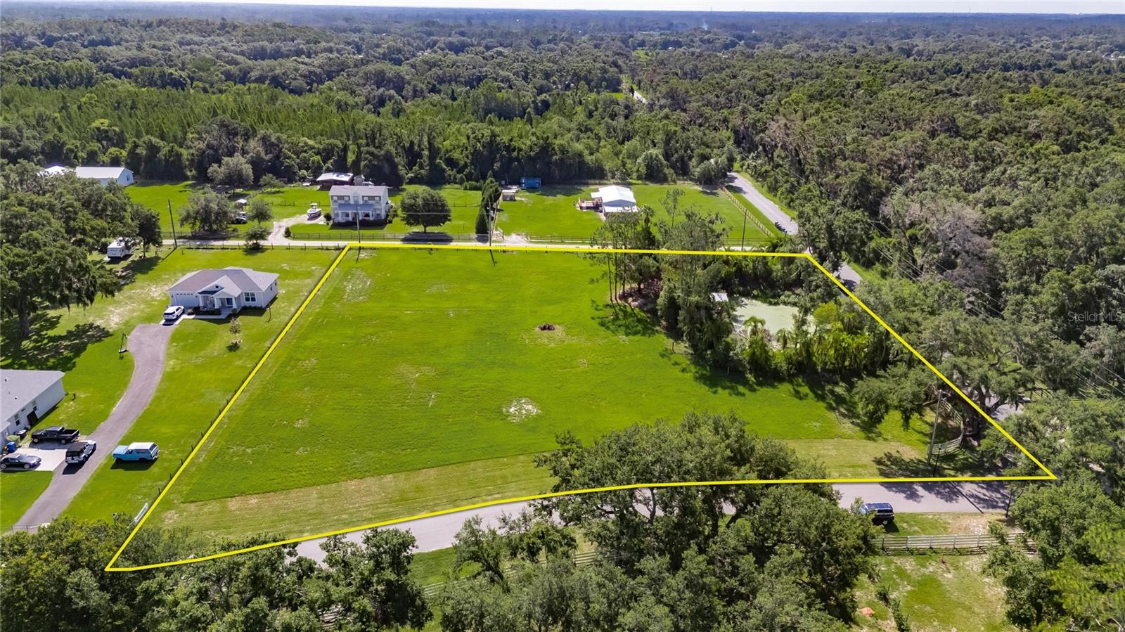 MAJESTIC OAKS PRESERVE - Land