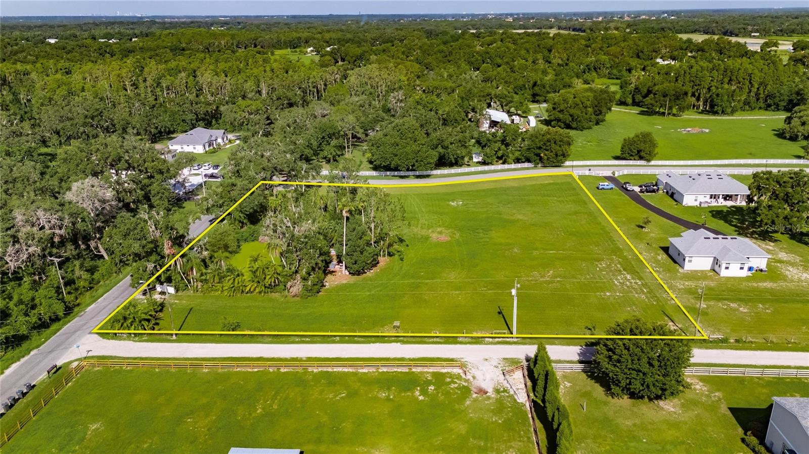 MAJESTIC OAKS PRESERVE - Land