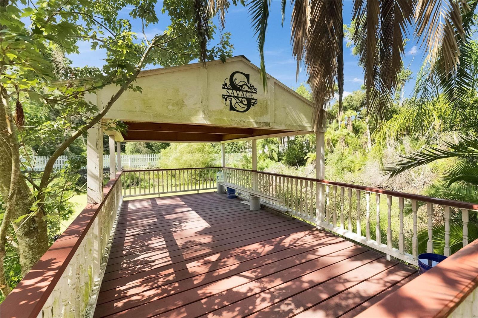 MAJESTIC OAKS PRESERVE - Land