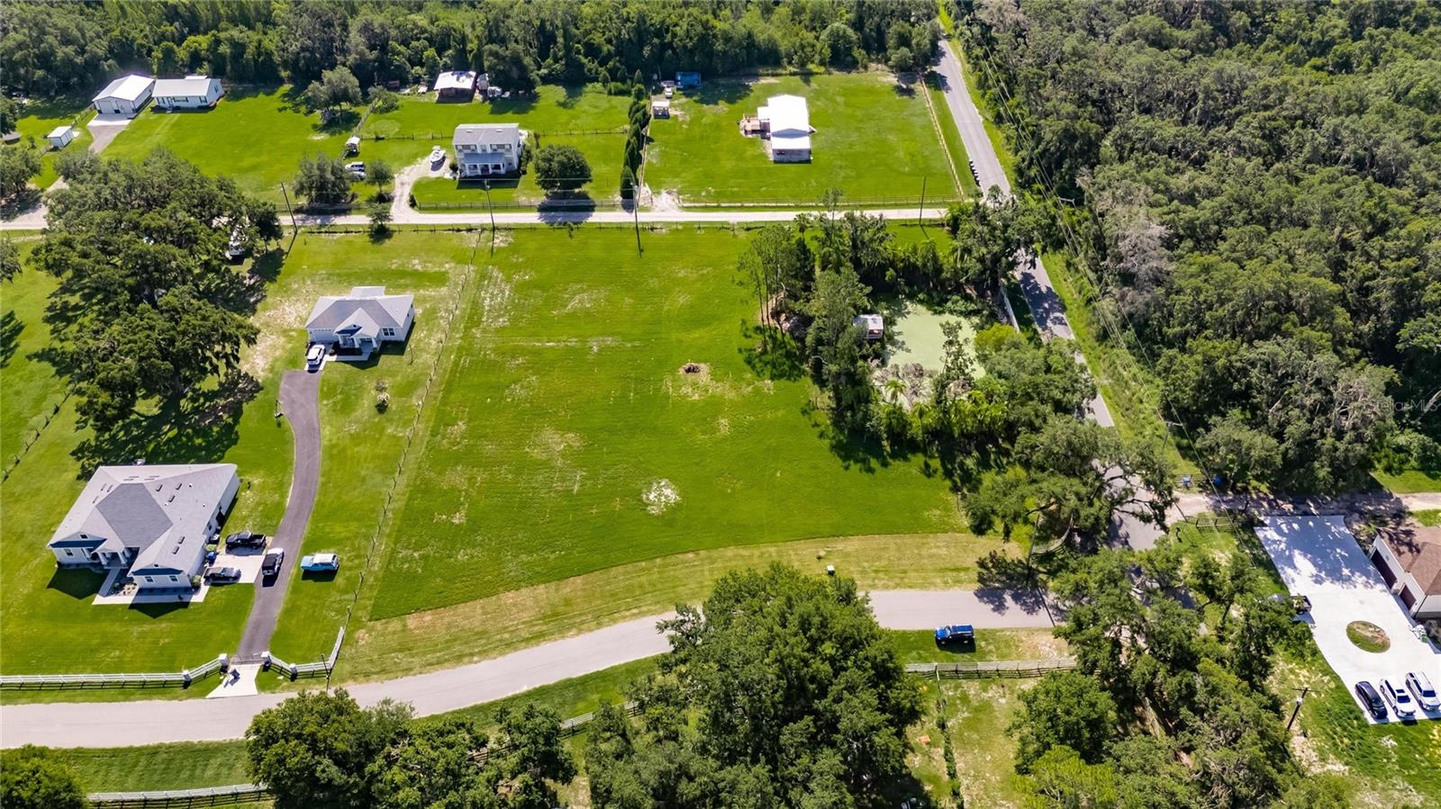 MAJESTIC OAKS PRESERVE - Land