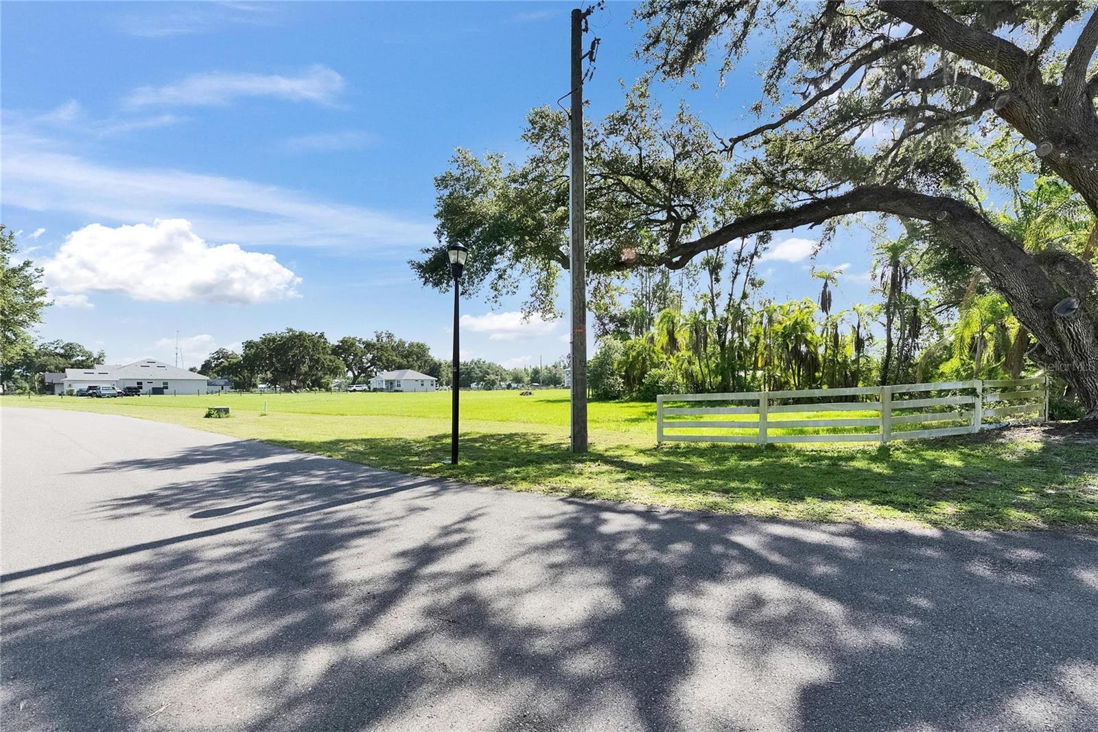 MAJESTIC OAKS PRESERVE - Land