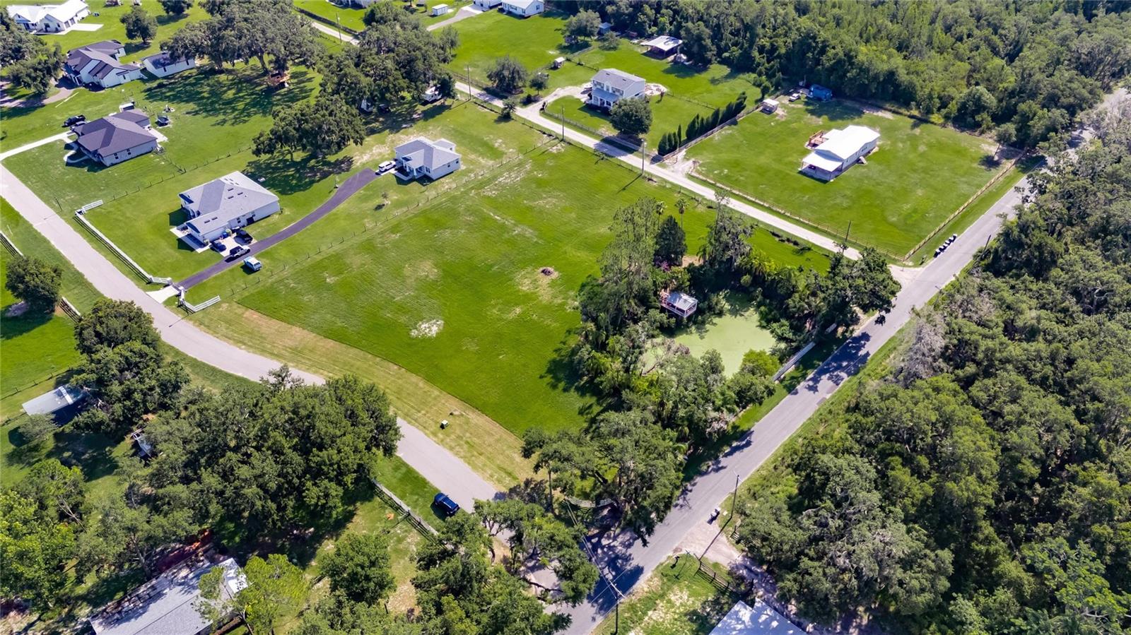MAJESTIC OAKS PRESERVE - Land