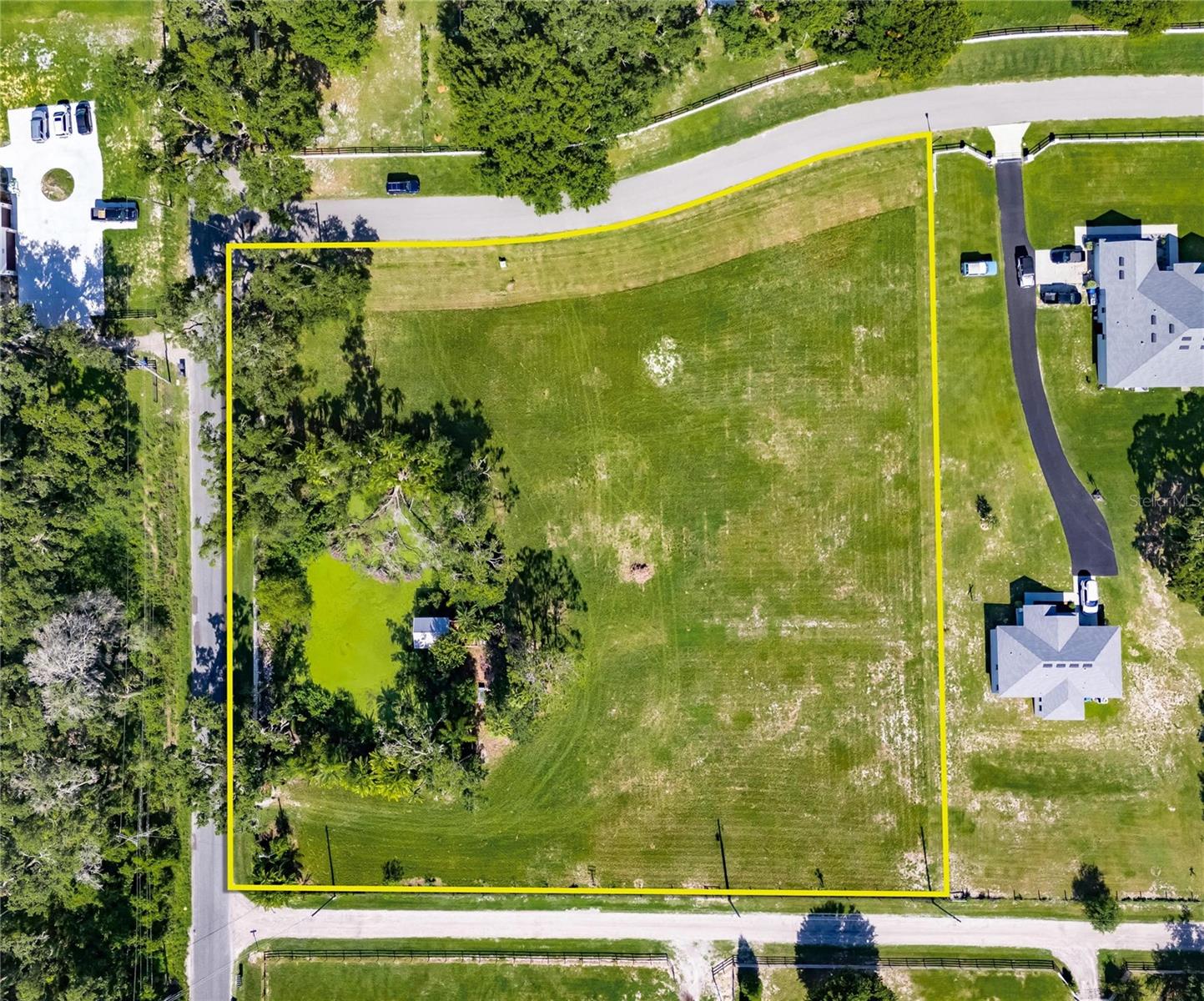 MAJESTIC OAKS PRESERVE - Land