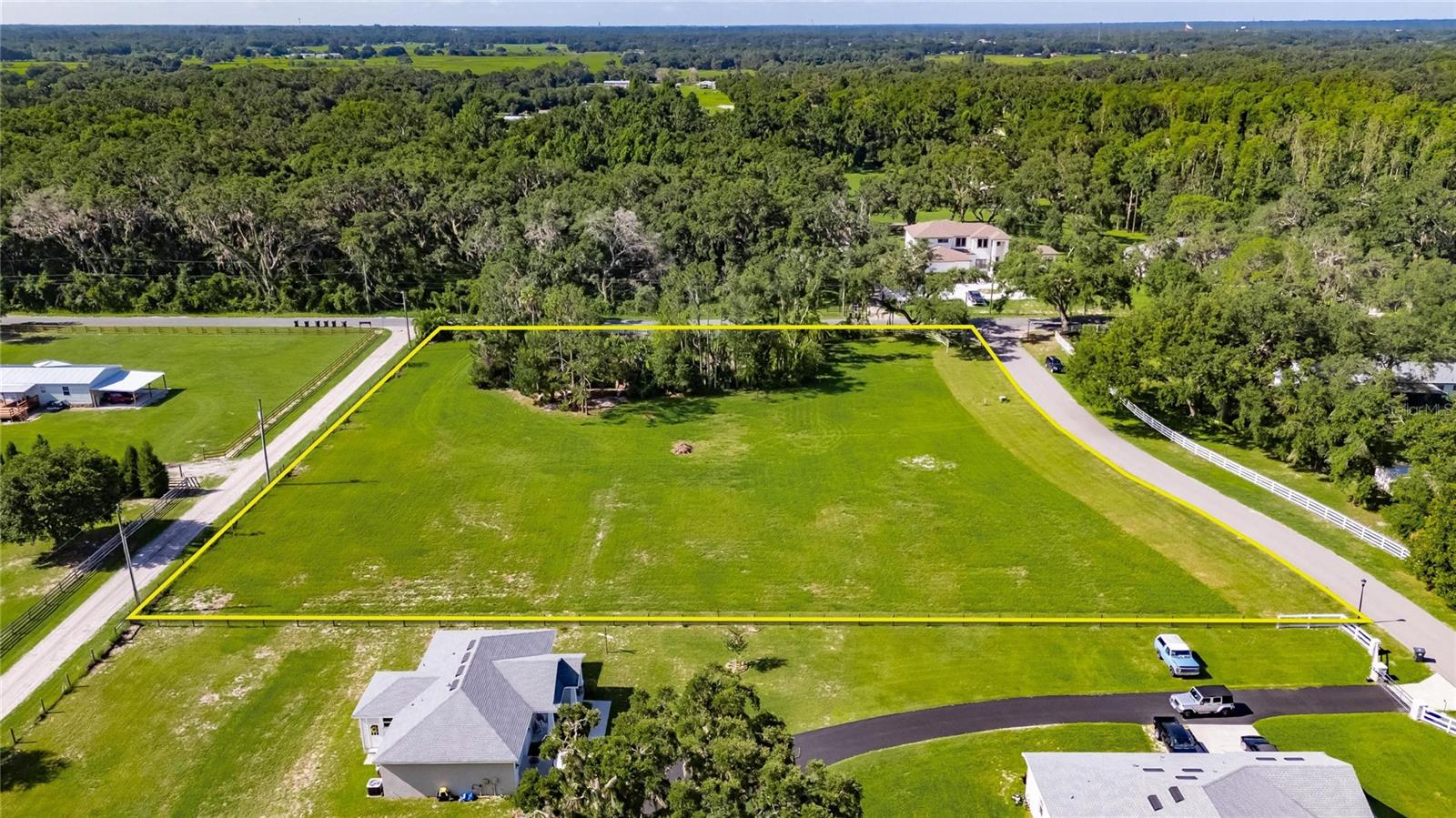 MAJESTIC OAKS PRESERVE - Land
