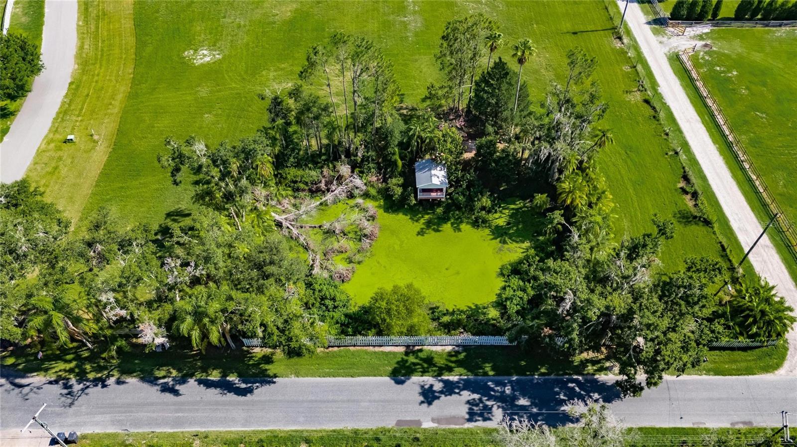 MAJESTIC OAKS PRESERVE - Land