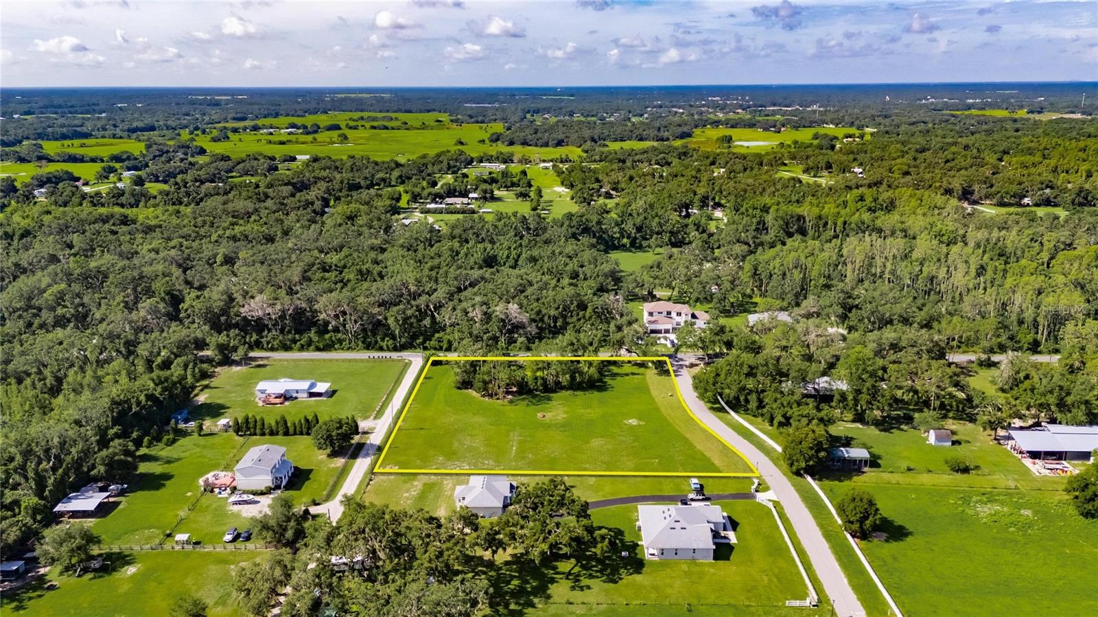MAJESTIC OAKS PRESERVE - Land