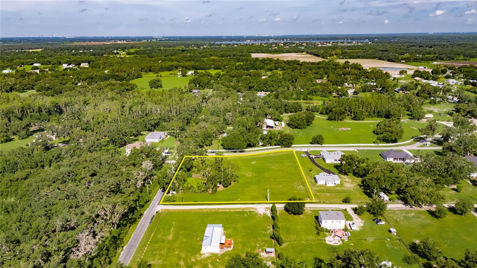 MAJESTIC OAKS PRESERVE - Land