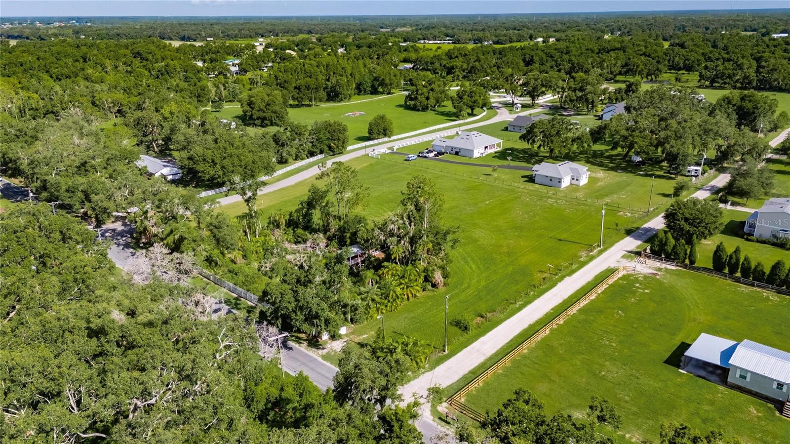 MAJESTIC OAKS PRESERVE - Land