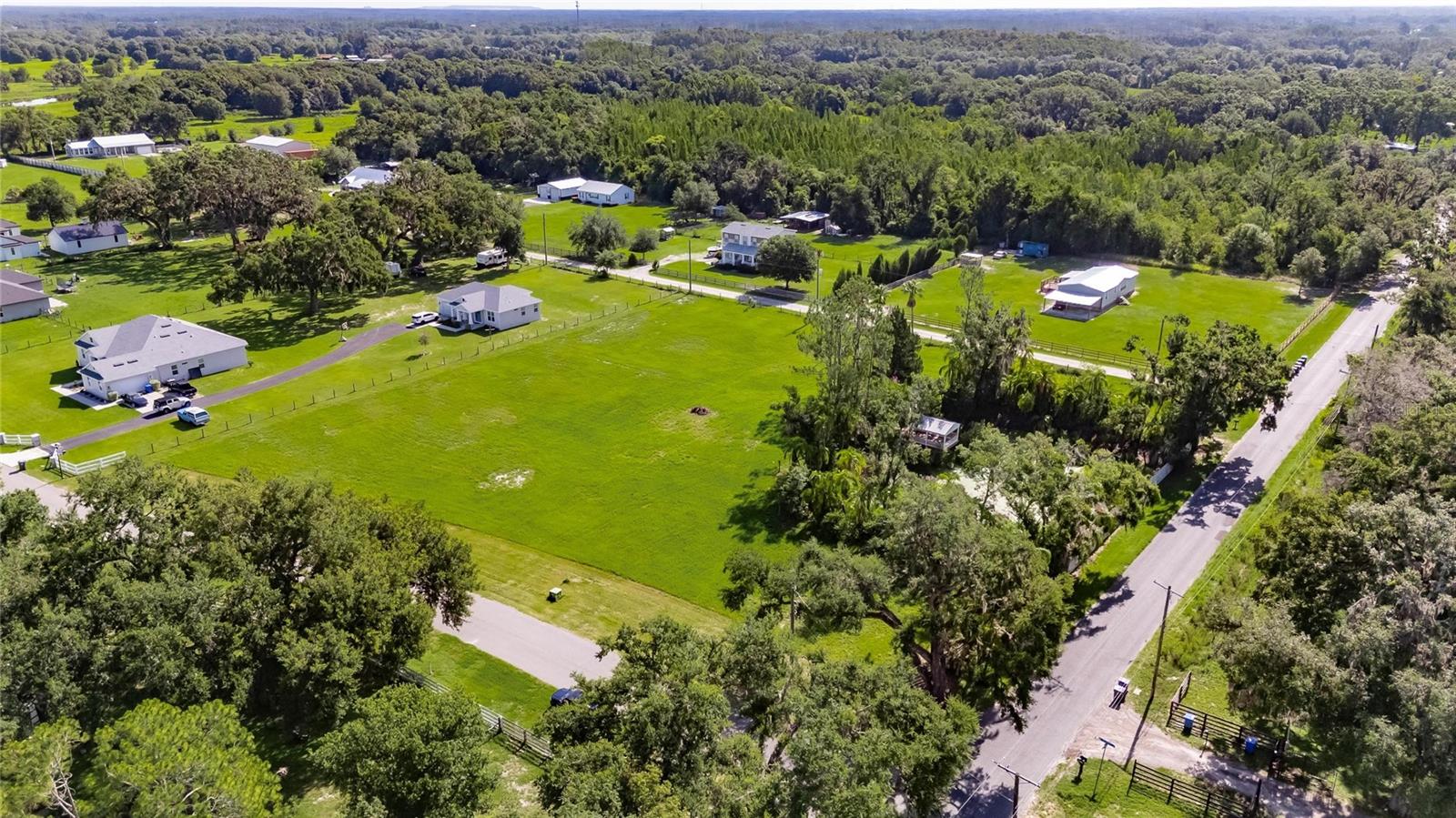 MAJESTIC OAKS PRESERVE - Land