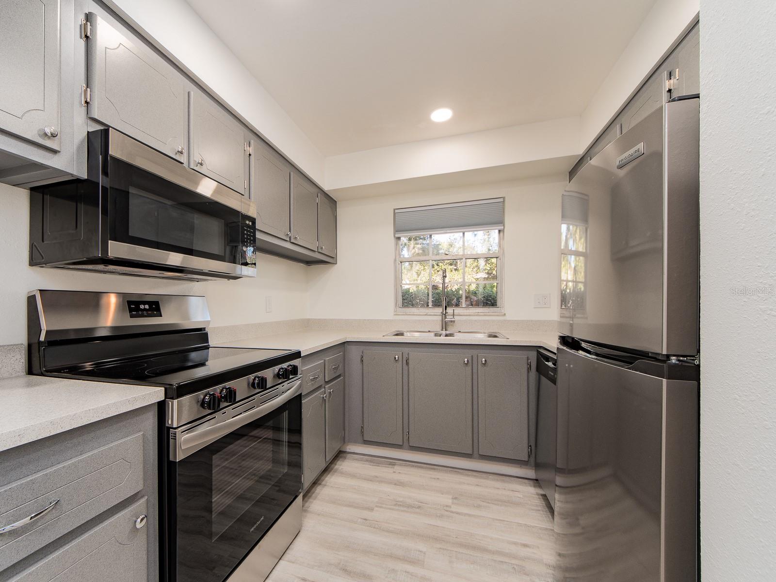 HARBOUR TOWNE CONDO - Residential