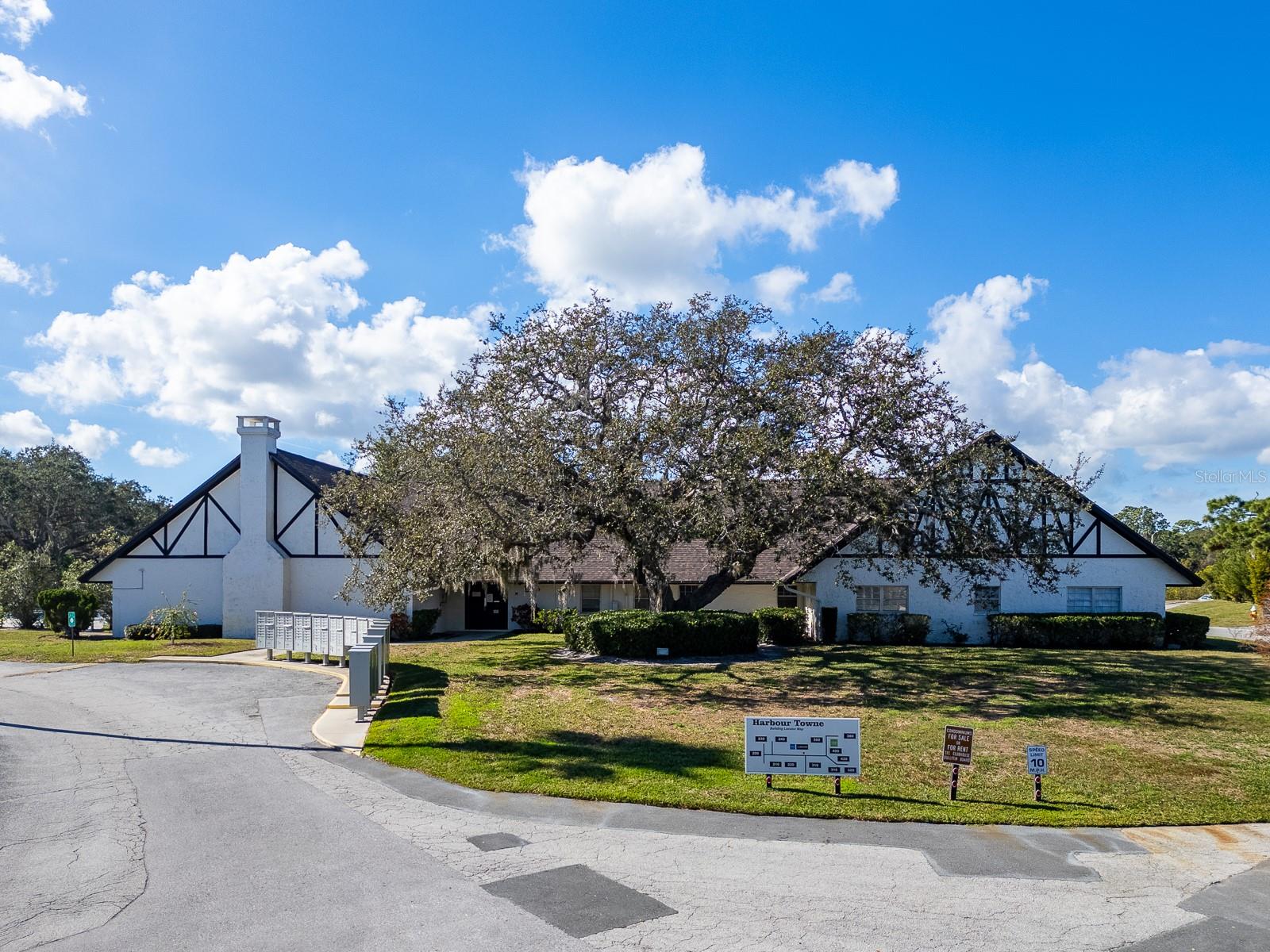 HARBOUR TOWNE CONDO - Residential