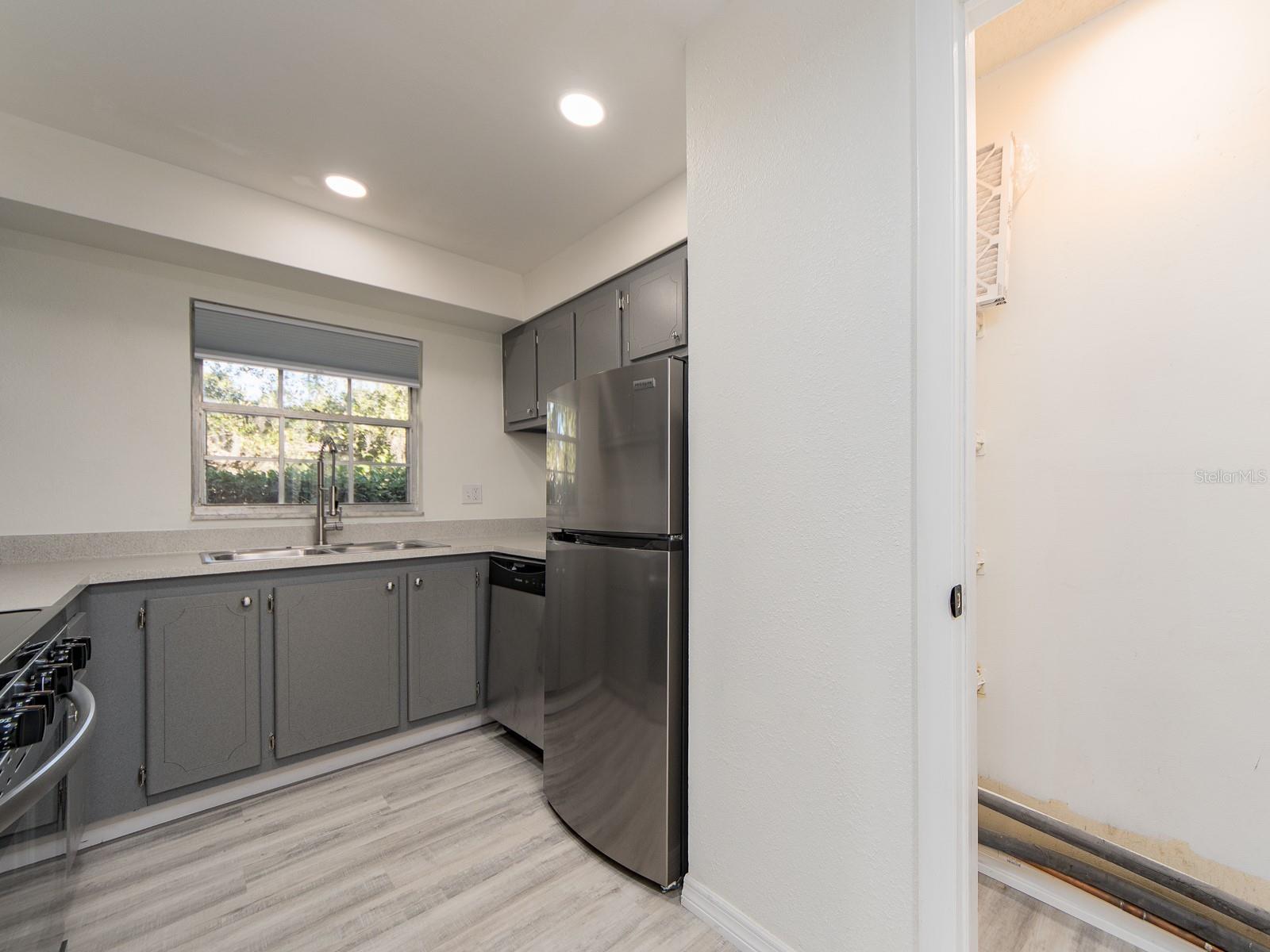 HARBOUR TOWNE CONDO - Residential