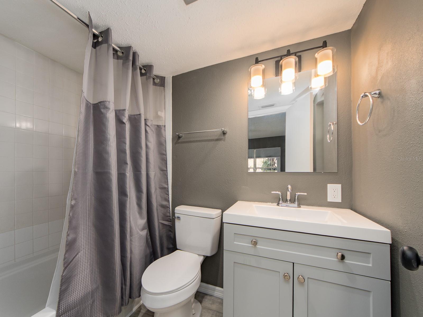 HARBOUR TOWNE CONDO - Residential