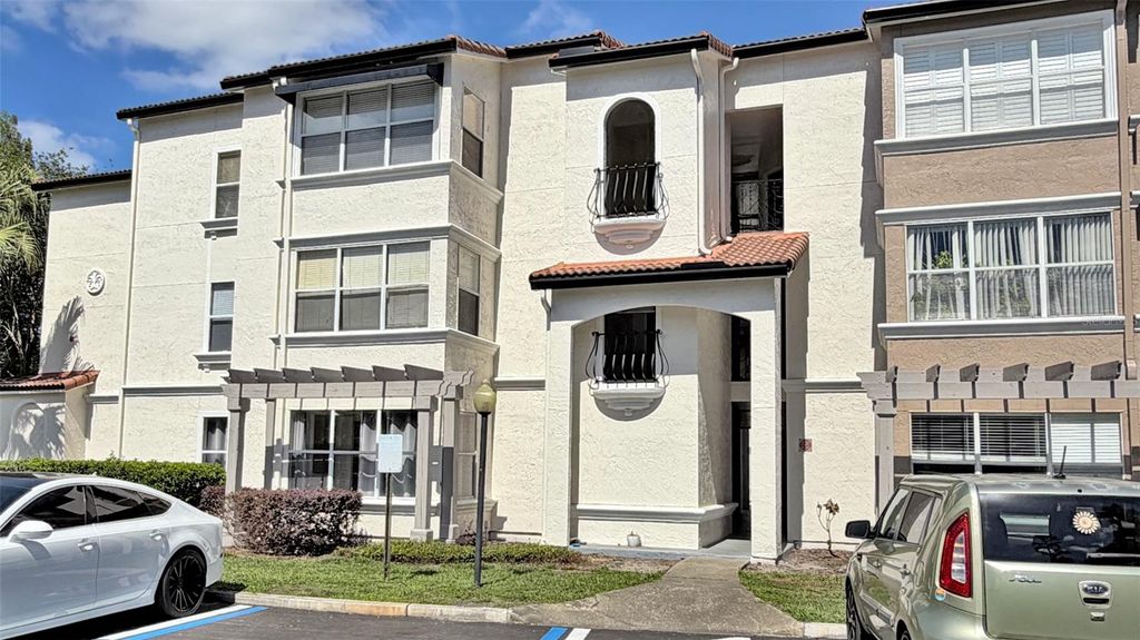 Photo of 5144 Conroy Road #1033, Orlando, FL 32811 (MLS # O6400031)