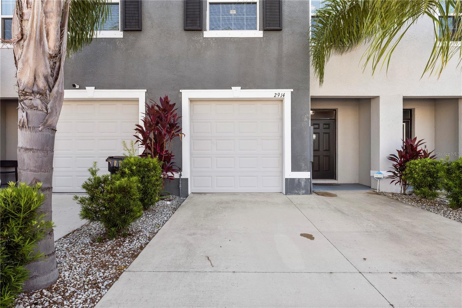 2914 SUNCOAST BLEND DRIVE