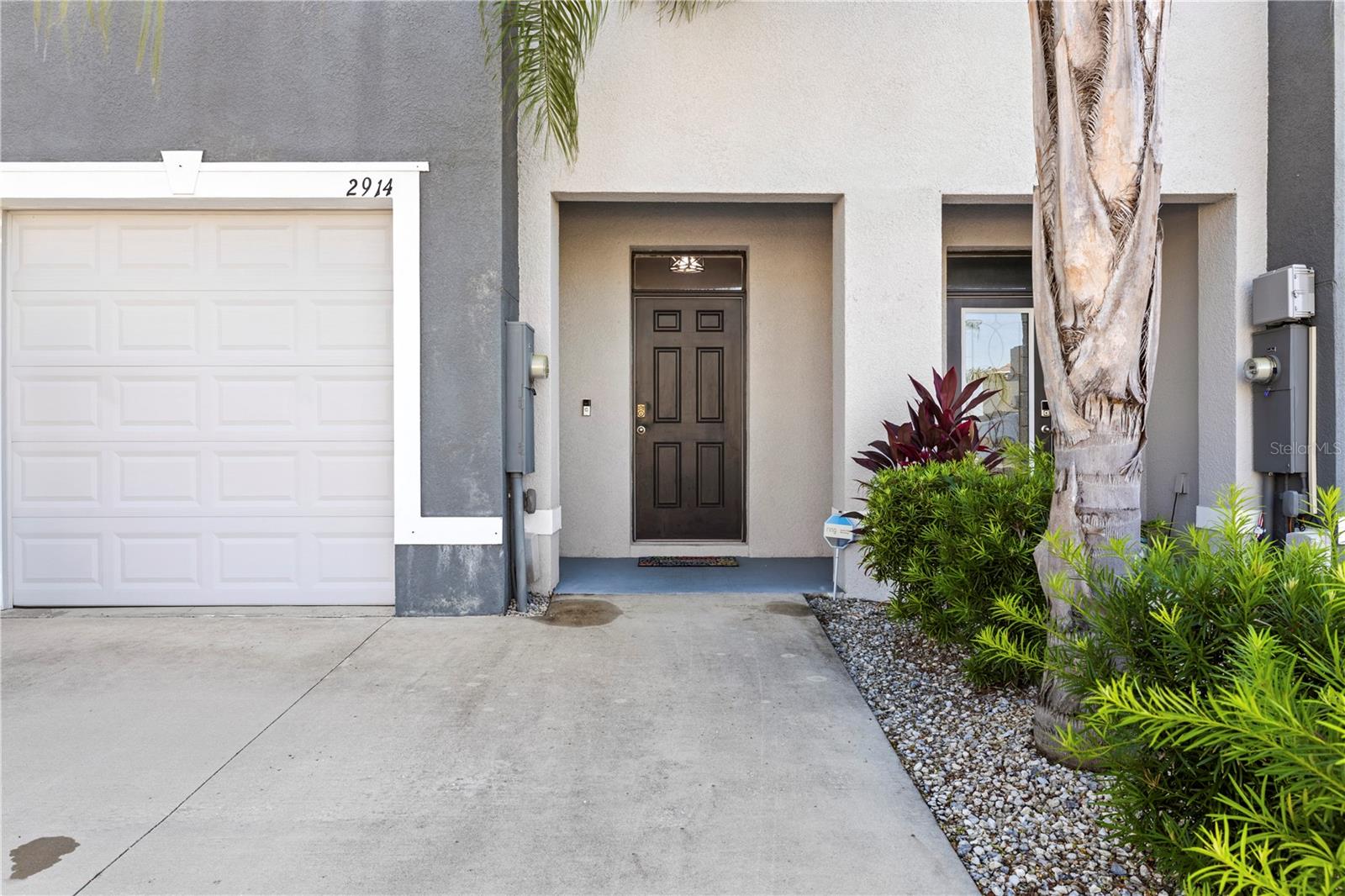 2914 SUNCOAST BLEND DRIVE