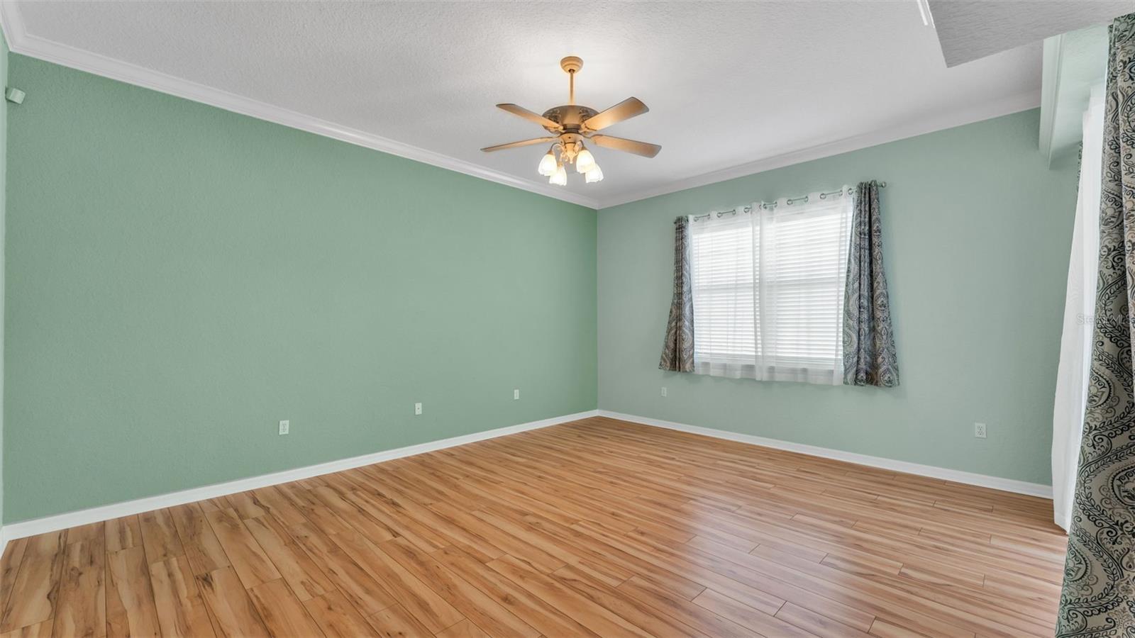 HUNTERS RUN PH 02 - Residential