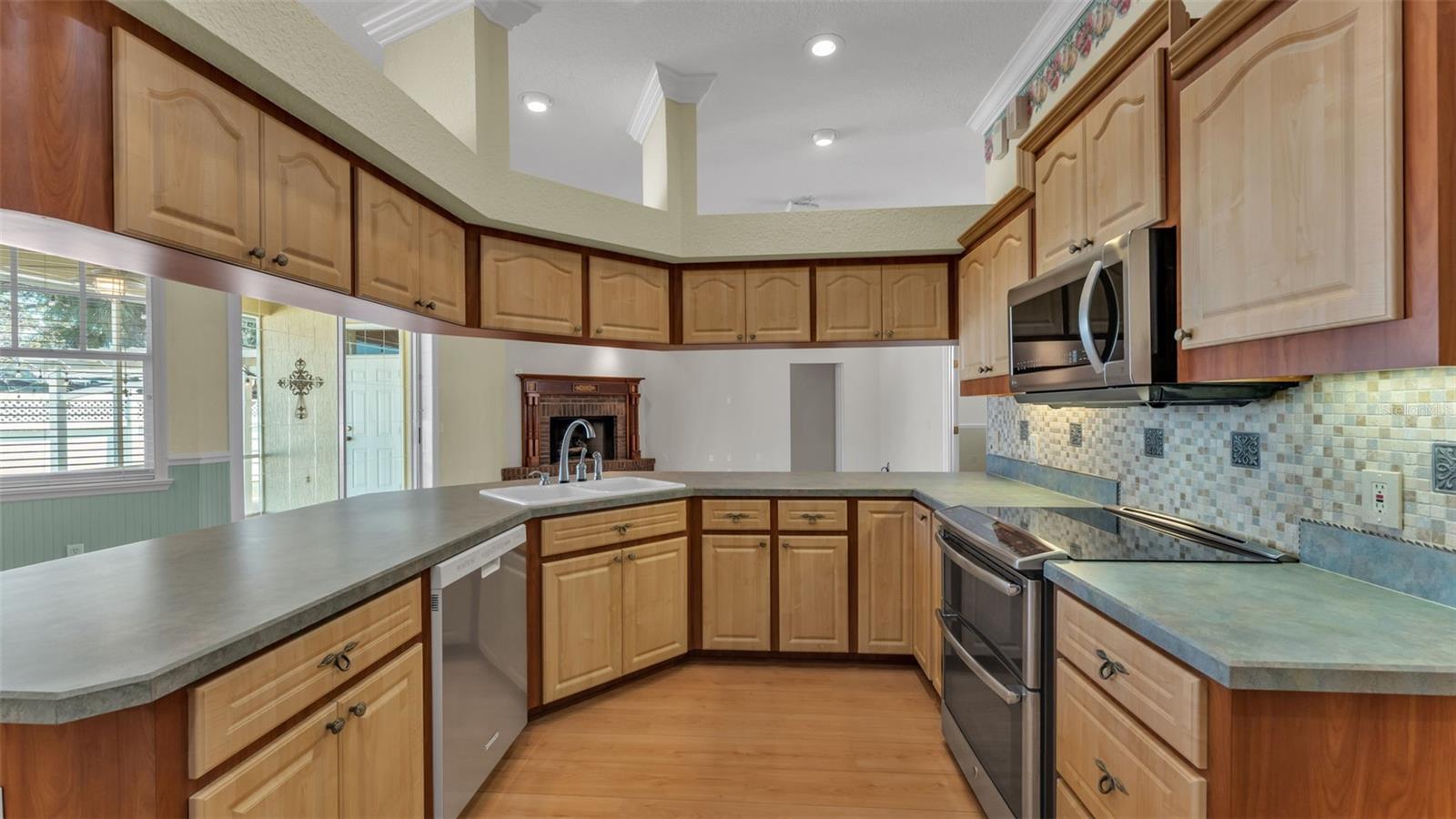 HUNTERS RUN PH 02 - Residential