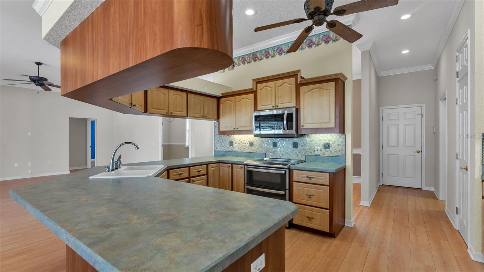 HUNTERS RUN PH 02 - Residential