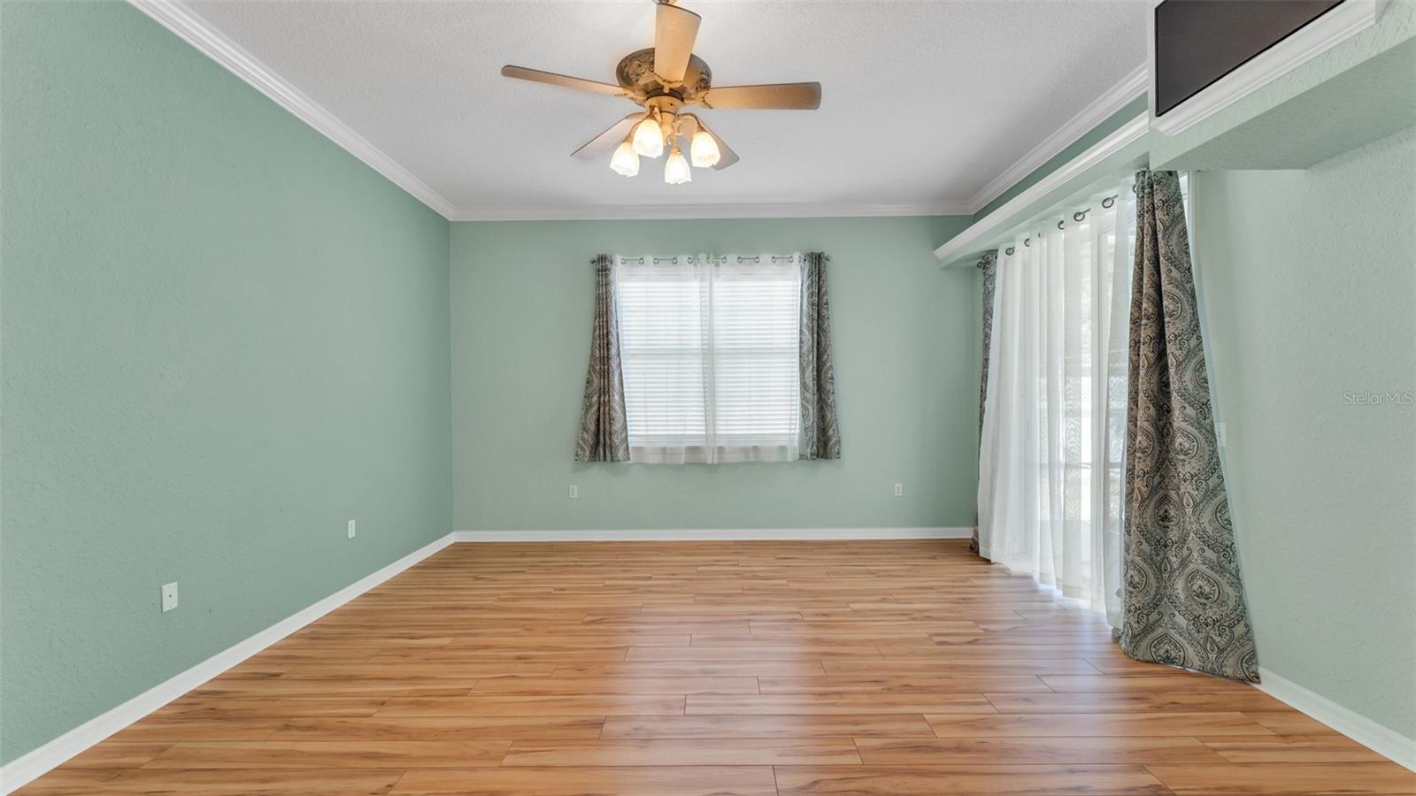 HUNTERS RUN PH 02 - Residential