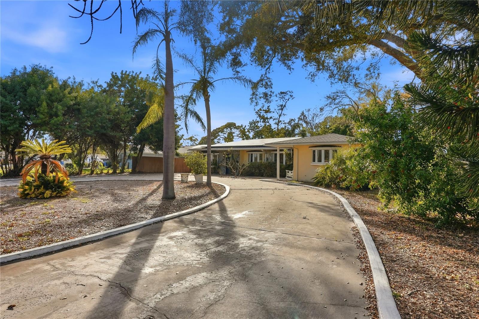 COUNTRY CLUB SUB - Residential