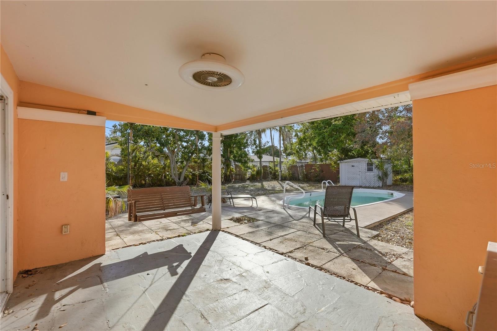 COUNTRY CLUB SUB - Residential