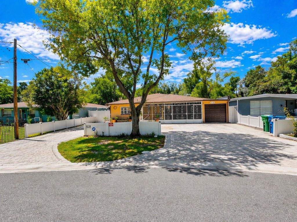 Photo of 1508 W Knollwood Street, Tampa, FL 33604 (MLS # TB8496457)