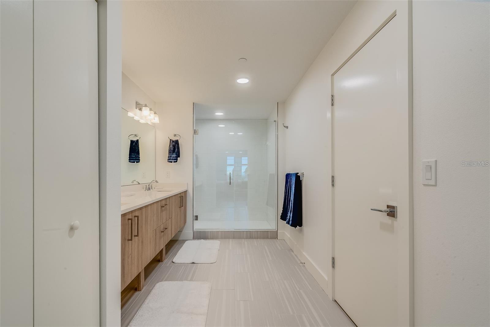 AZURE CONDO - Residential Lease