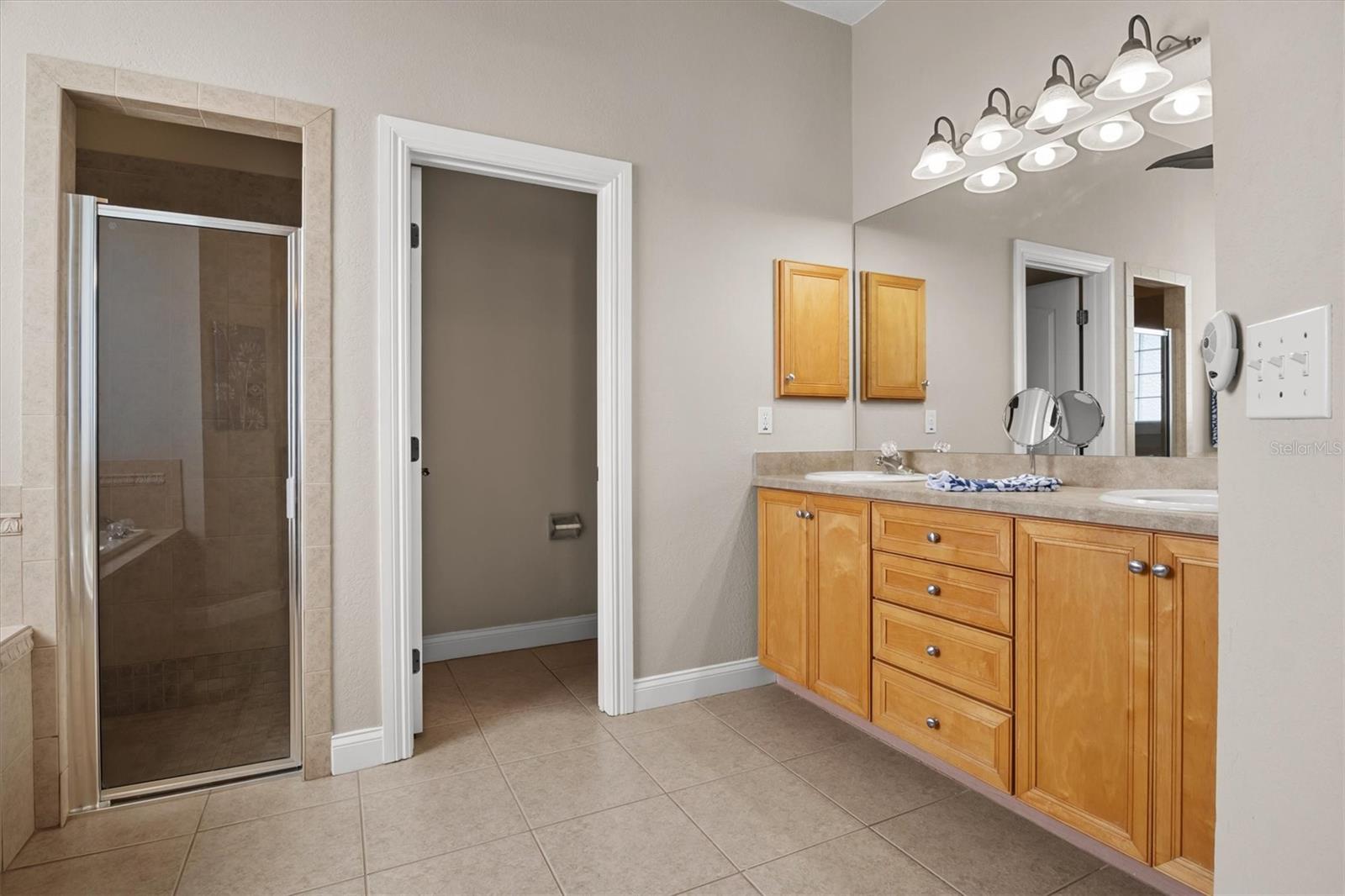 WOODPOINTE PH 1 - Residential