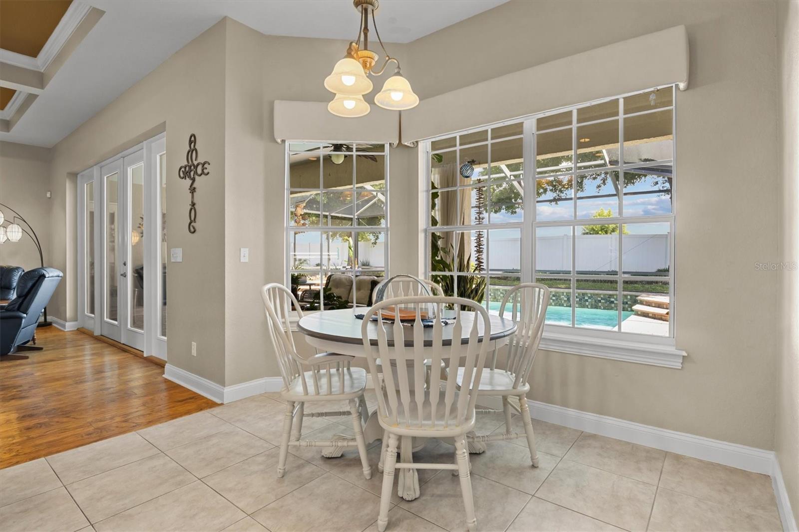 WOODPOINTE PH 1 - Residential