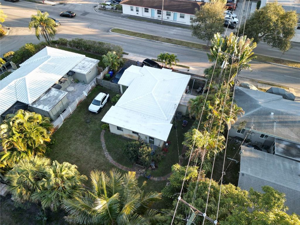 Photo of 1313 NE 13th Street, Fort Lauderdale, FL 33304 (MLS # TB8473865)