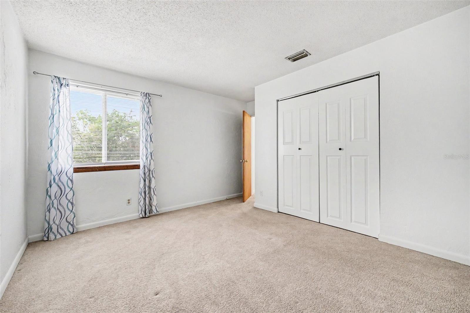 NORTHBROOK UNIT 01 - Residential