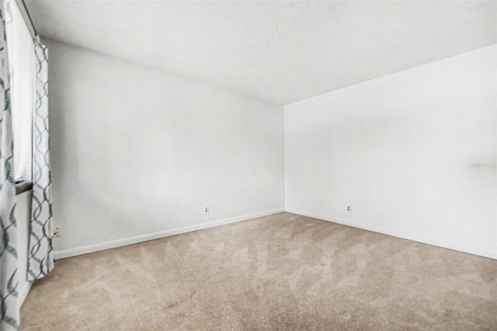 NORTHBROOK UNIT 01 - Residential