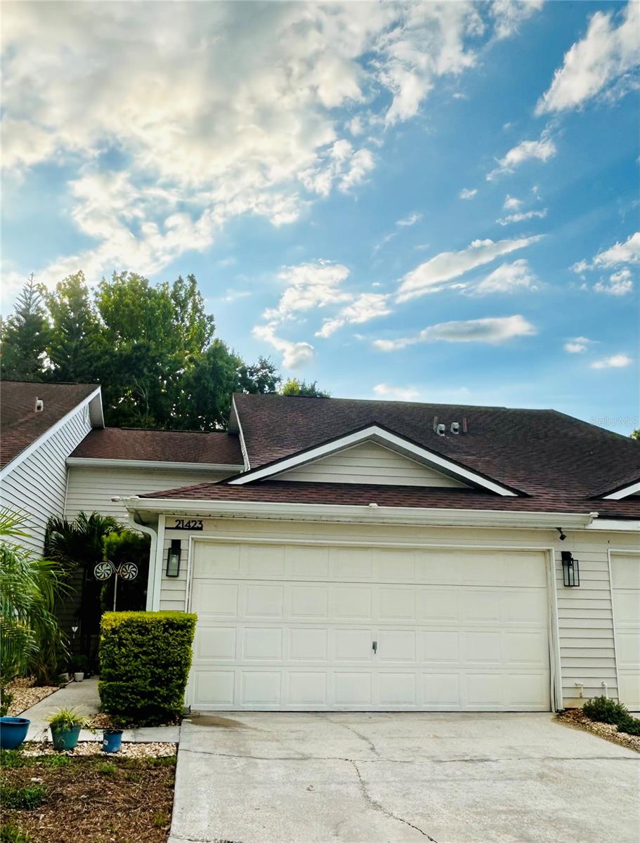 Photo 1 of 29 — 21423 KEATING WAY, LUTZ, FL 33549