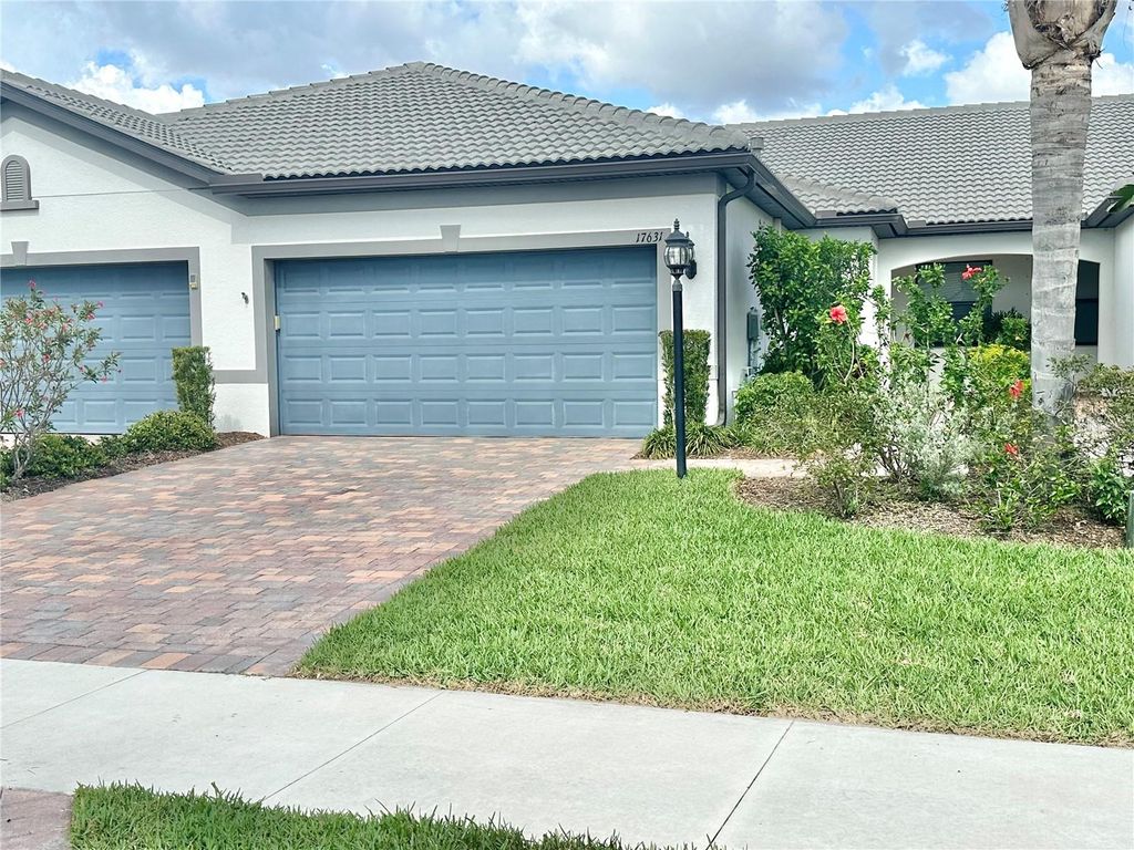 Photo of 17631 Camden Drive, Bradenton, FL 34202 (MLS # A4683528)