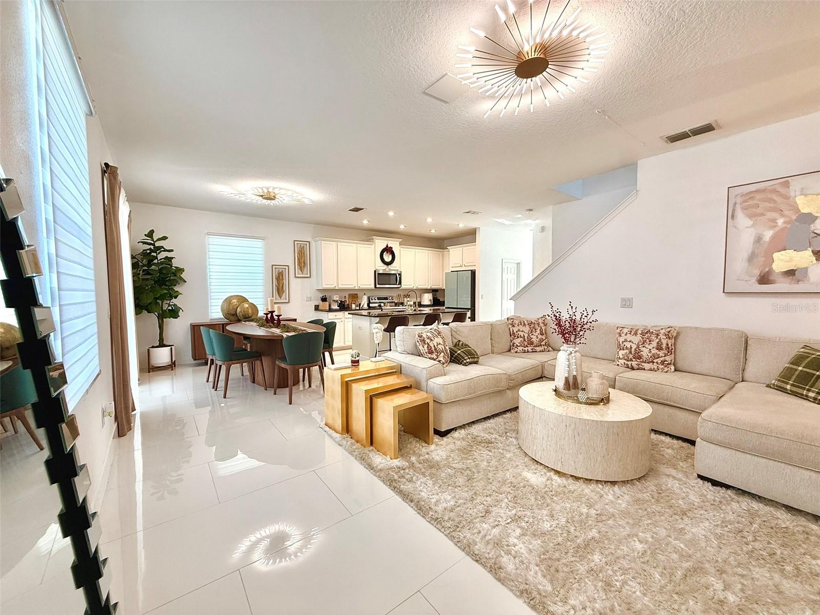 TAPESTRY PH 5 - Residential