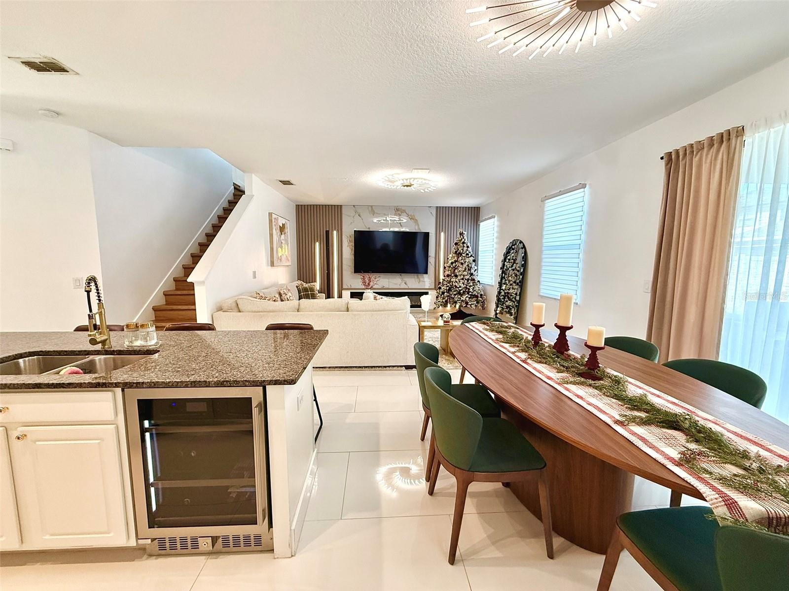 TAPESTRY PH 5 - Residential