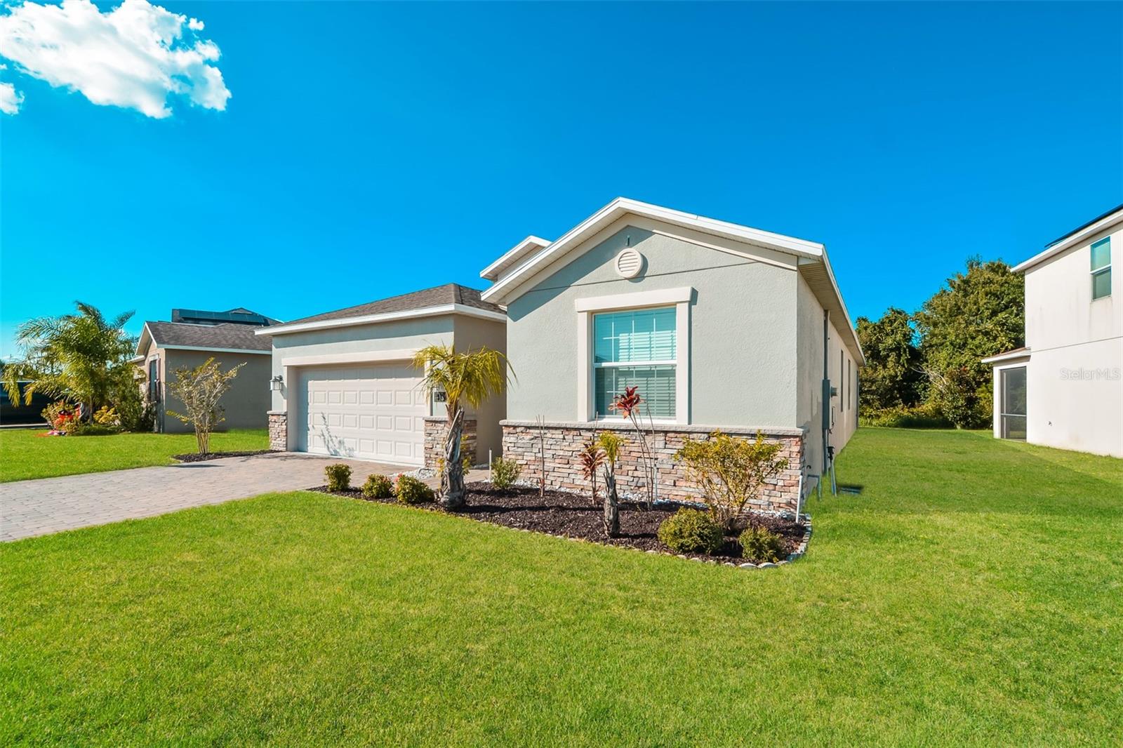 DRAYTON-PRESTON WOODS/PROVIDEN - Residential Lease