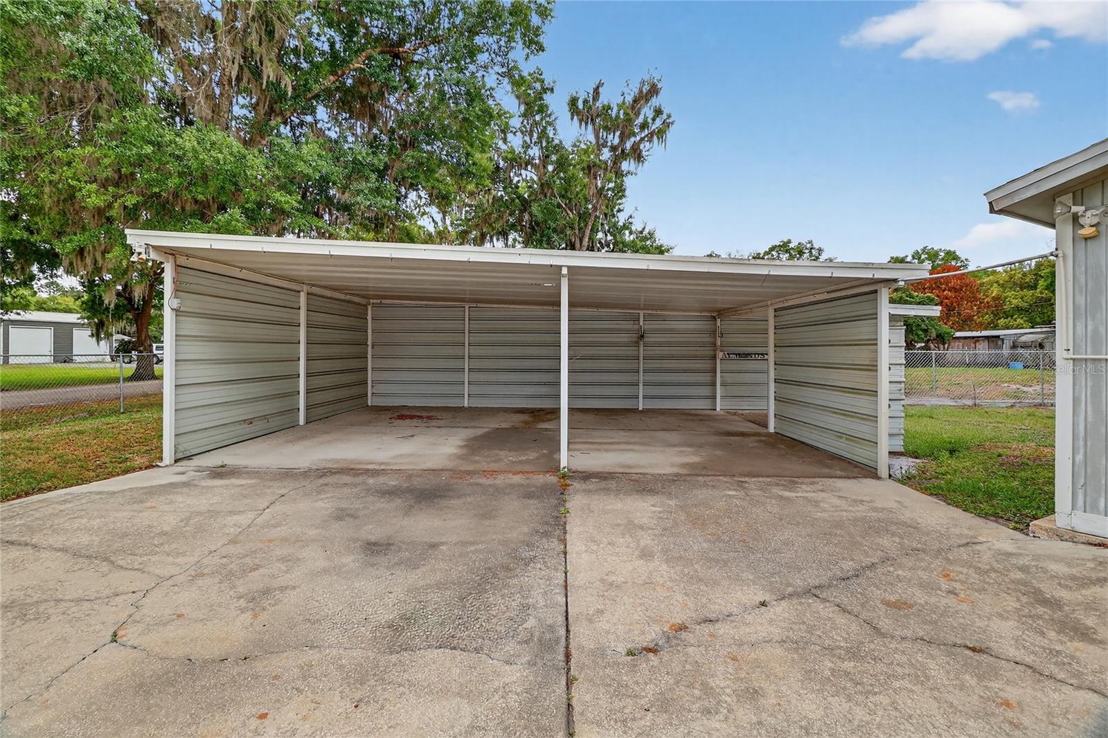 LEISURE ACRES - Residential