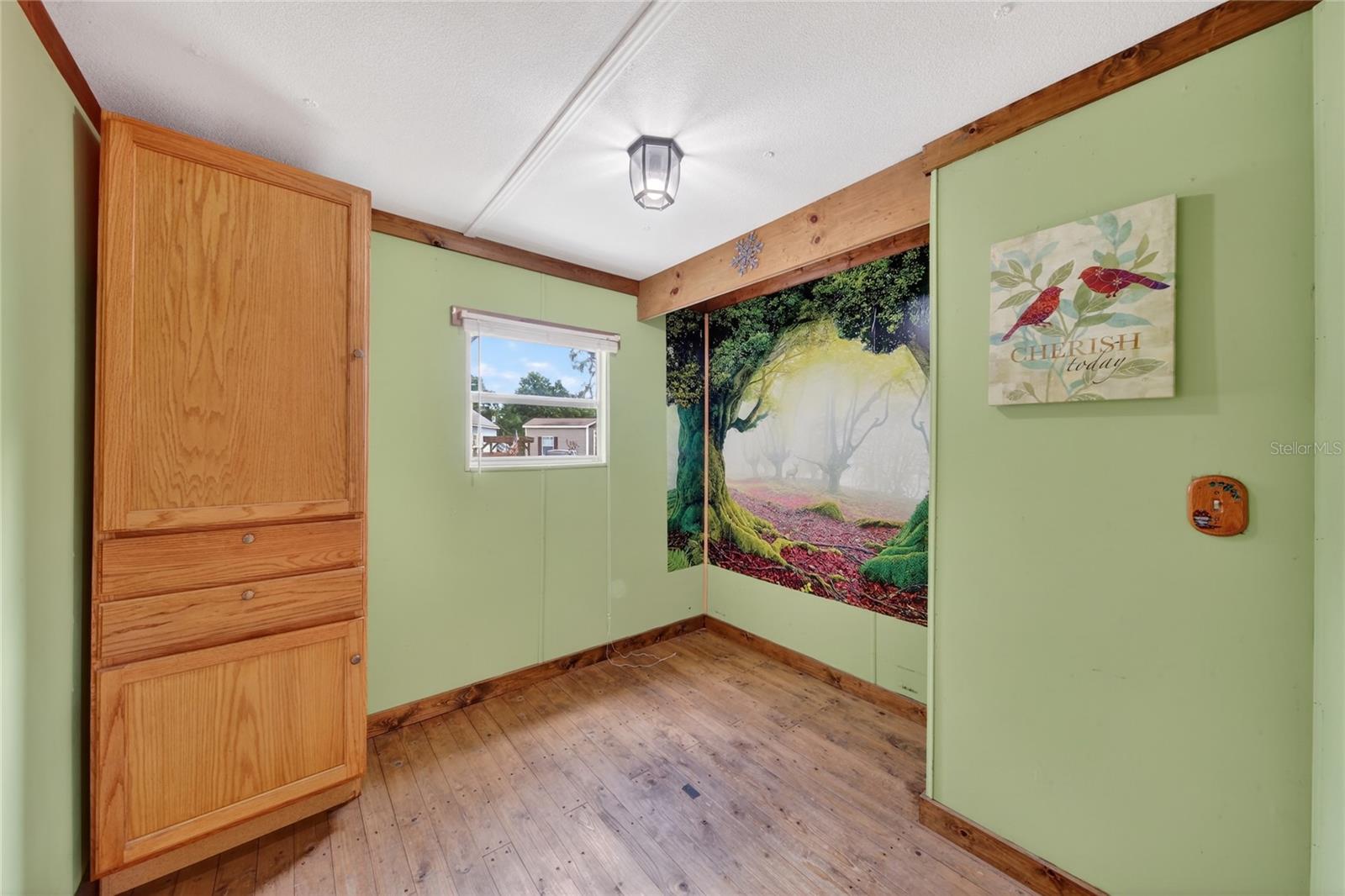 LEISURE ACRES - Residential