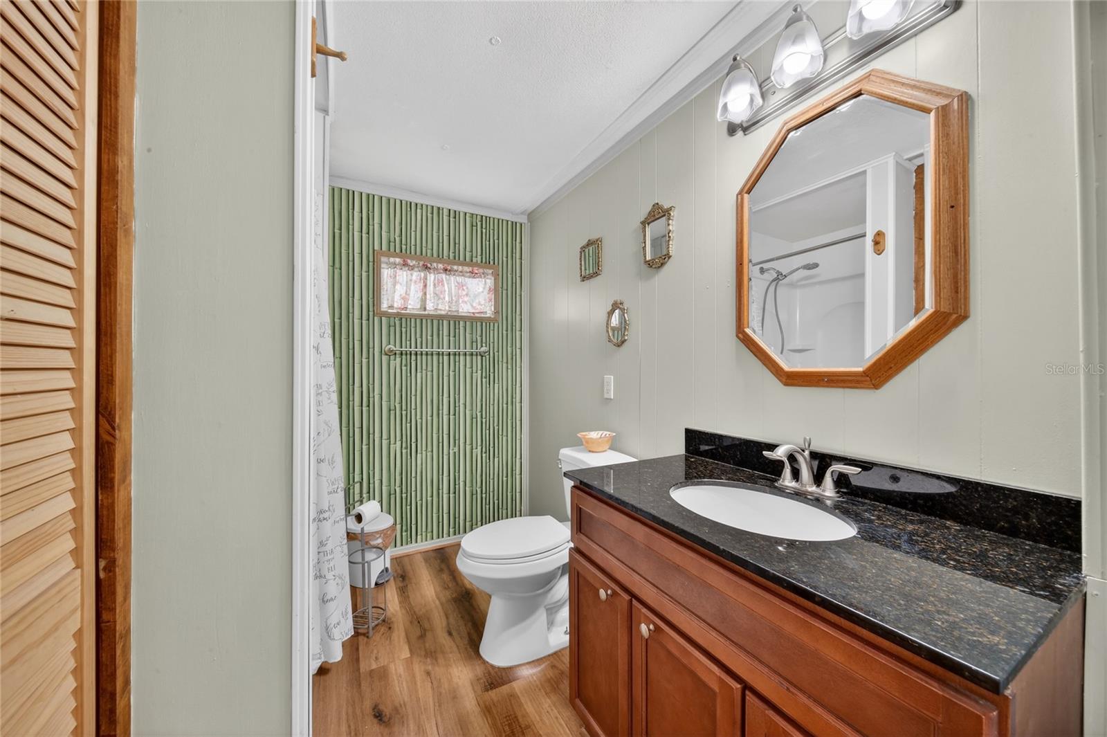 LEISURE ACRES - Residential