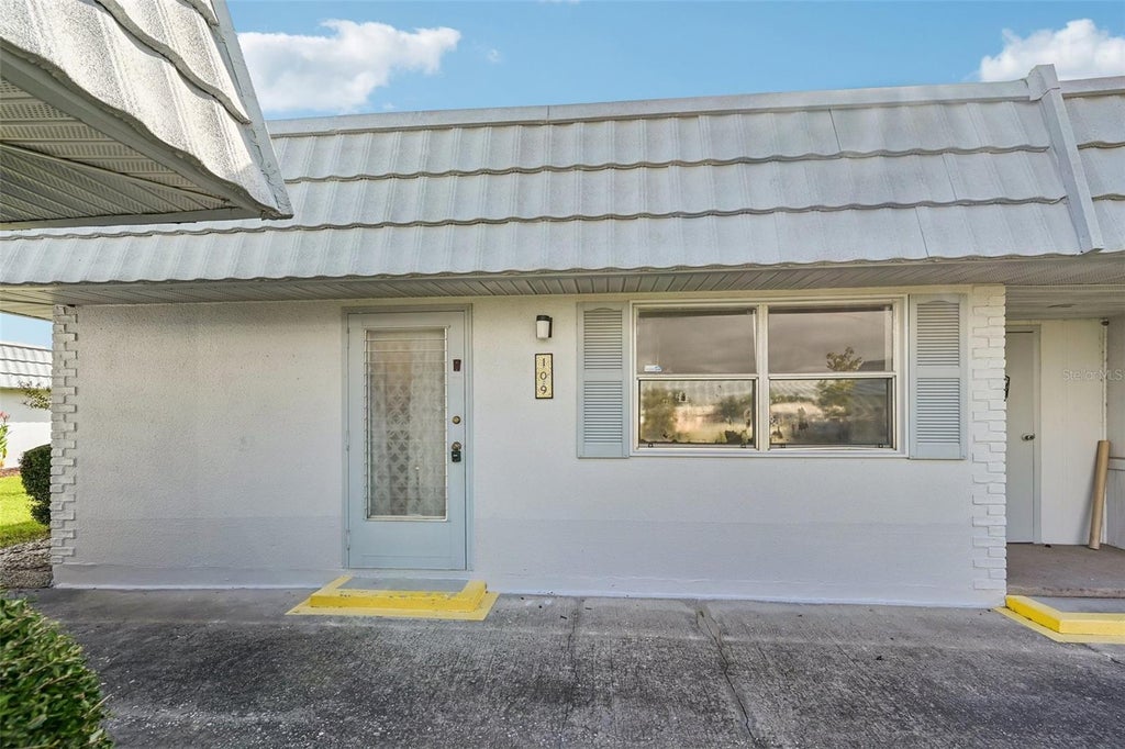 Photo of 202 Bedford Trail #109, Sun City Center, FL 33573 (MLS # TB8551049)