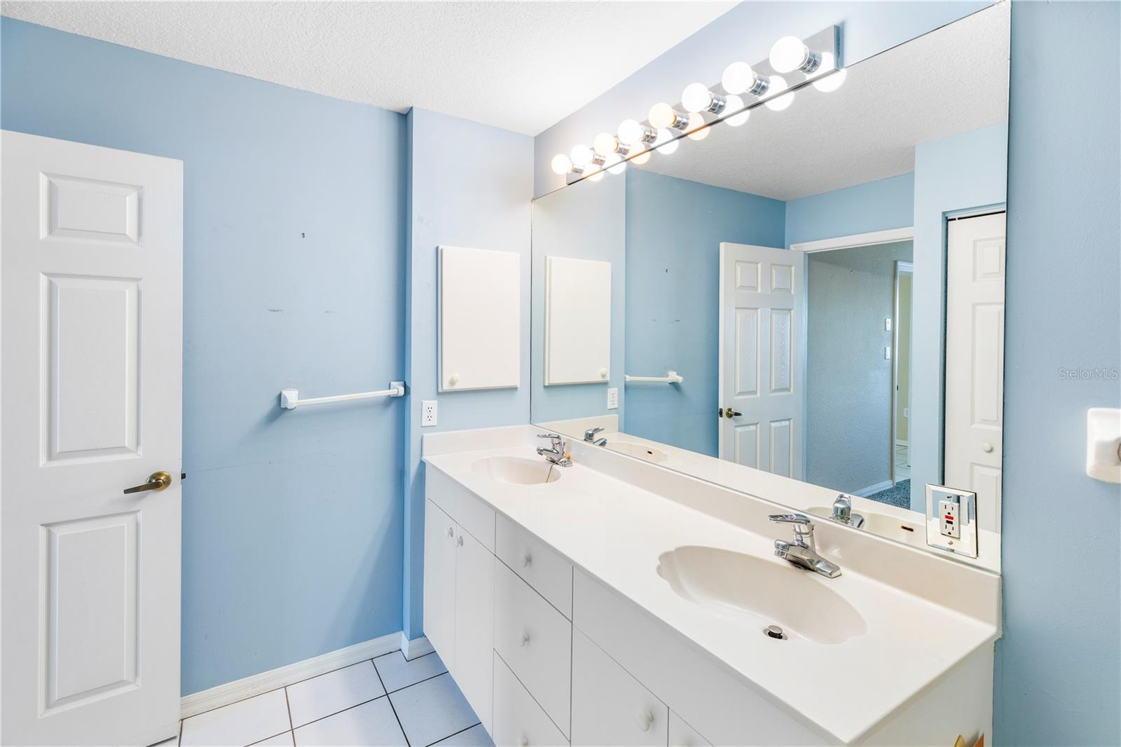 STARBOARD POINT PH 01 BLDG 03 - Residential