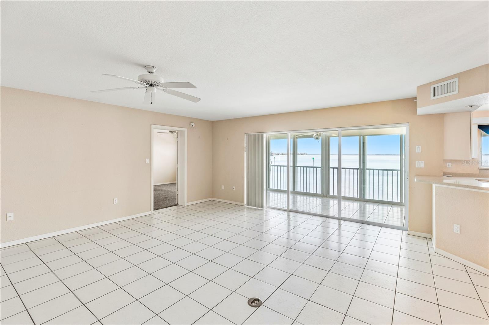 STARBOARD POINT PH 01 BLDG 03 - Residential