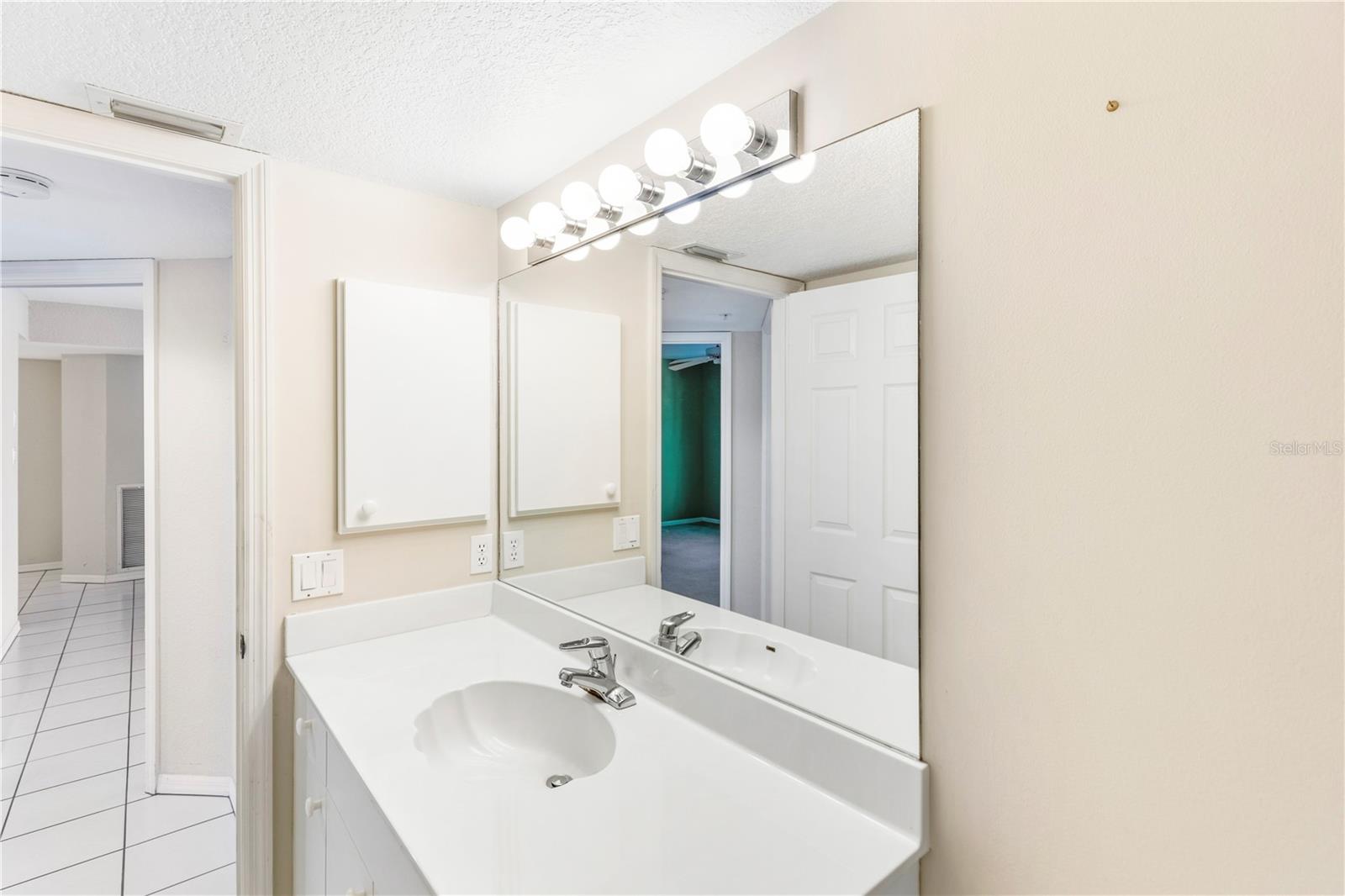 STARBOARD POINT PH 01 BLDG 03 - Residential