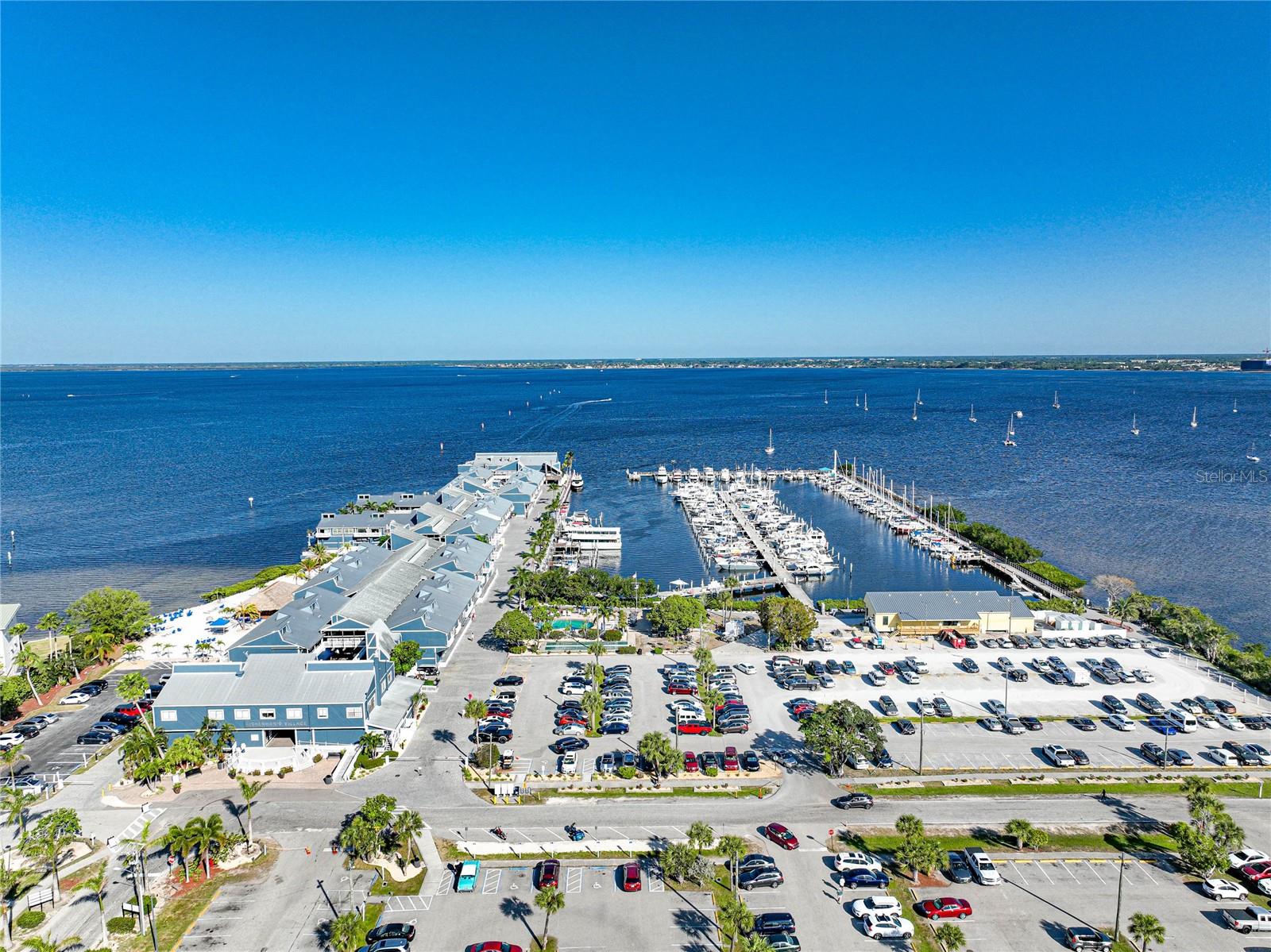 STARBOARD POINT PH 01 BLDG 03 - Residential