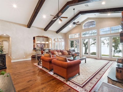 Tiny photo for 1490 Lakeshore Drive, Mount Dora, FL 32757 (MLS # O6387521)